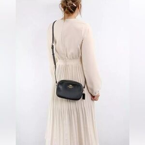 COACH Women's Black Mini Jamie Camera Bag in Black